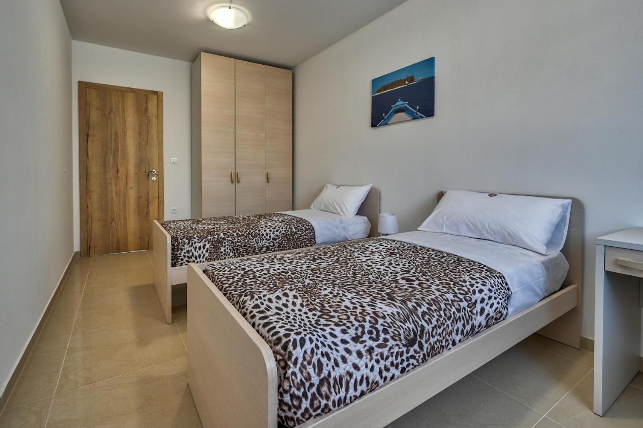 Gold Apartment Medulin Bagian luar foto